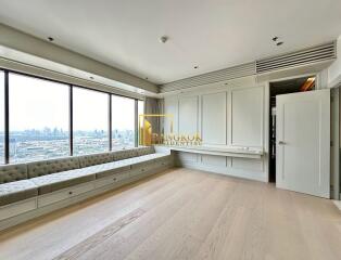 Emporio Place  Unfurnished 3 Bedroom Condo in Phrom Phong