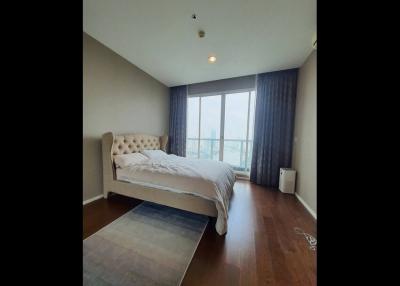 Menam Residences  3 Bedroom Riverside Property For Sale