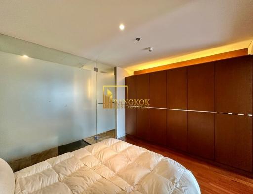 Hansar  Luxurious 1 Bedroom Property For Rent in Ratchadamri