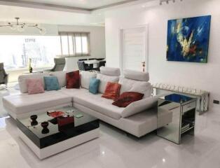 Sathorn Gardens  Modern 3 Bedroom Condo For Rent in Sathorn CBD