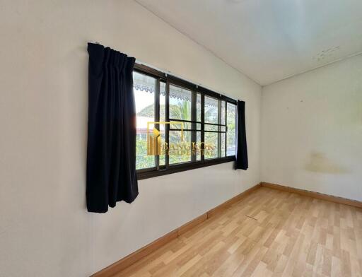 Thada Court  Large 2 Bedroom Townhouse For Rent in Sathorn