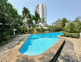 Thada Court  Large 2 Bedroom Townhouse For Rent in Sathorn