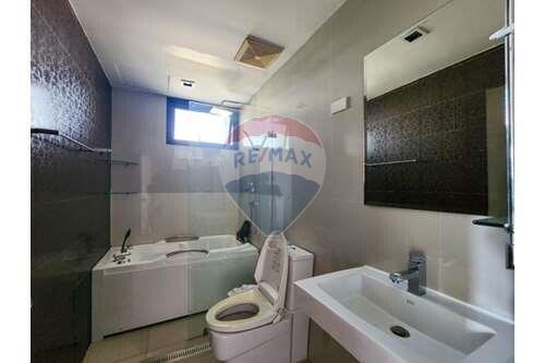 105 Sqm., 2 Beds, 2 Baths Condo listed for ฿ 7,800,000.