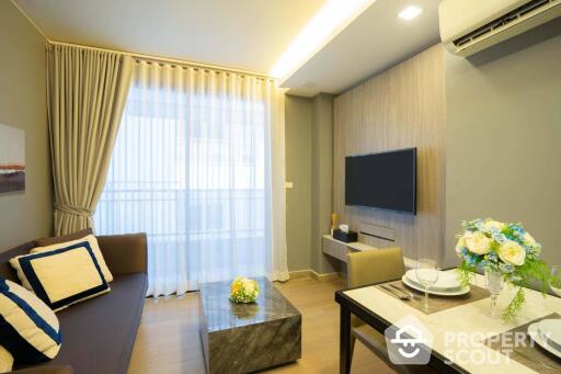 1-BR Condo at Dazzle Sukhumvit 7 near BTS Nana