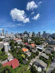 3-BR Condo at D.S. Tower 2 Sukhumvit 39 Condominium near BTS Pho Nimit