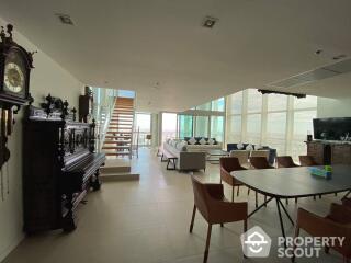 3-BR Penthouse at The River Condominium near BTS Saphan Taksin