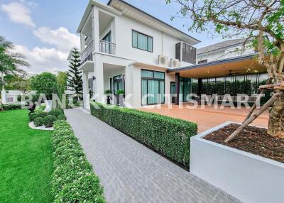 House at Perfect Masterpiece Sukhumvit 77 for rent
