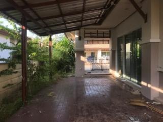 Single house, Baan Klang Muang project (Nong Samrong)