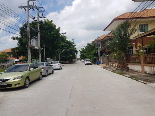 Single house Phanason Garden Home 9 (Wat Luang Pho To)