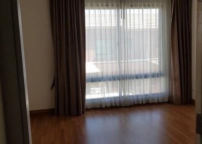 Townhouse Baan Pruksa 86/3 Pruksa Prime (Lat Krabang-Suvarnabhumi) [Soi 1]