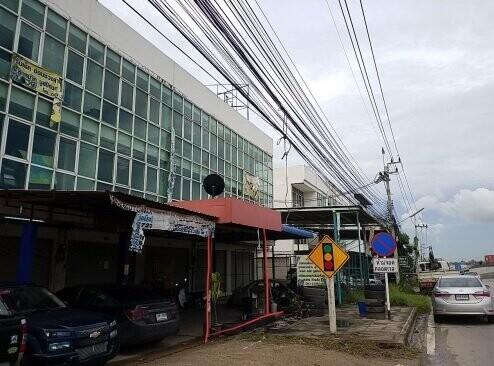 Commercial building, Laem Chabang Business Center, Surasak Subdistrict, Si Racha District, Chonburi Province