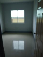 Townhouse Huai Prap Muang Thong 5 323/166 Bowin Subdistrict, Si Racha District, Chonburi Province.