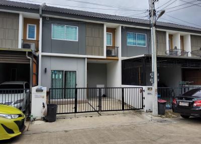 Townhouse Baan Pruksa 133 (Ekachai-Rama 2)