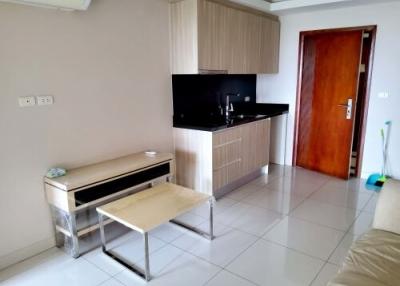 Laguna Beach Resort Jomtien suite, Nong Prue Subdistrict, Bang Lamung District, Chonburi Province