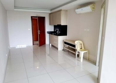 Laguna Beach Resort Jomtien suite, Nong Prue Subdistrict, Bang Lamung District, Chonburi Province