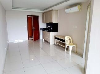 Laguna Beach Resort Jomtien suite, Nong Prue Subdistrict, Bang Lamung District, Chonburi Province