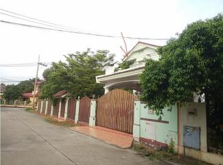 Single house Parichat Tiwanon-Wongwaen