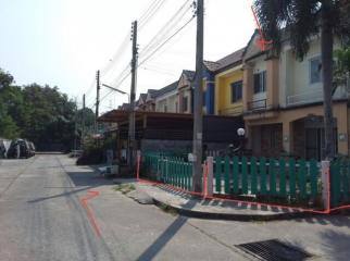 Townhouse, Maneekaew Project, Saen Suk Subdistrict, Mueang Chonburi District, Chonburi Province