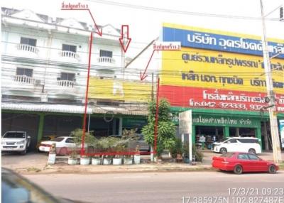 3.5-story commercial building and one-story detached house next to Nittayo Road (Udon Thani-Sakon Nakhon Line (22) km. 4+050)