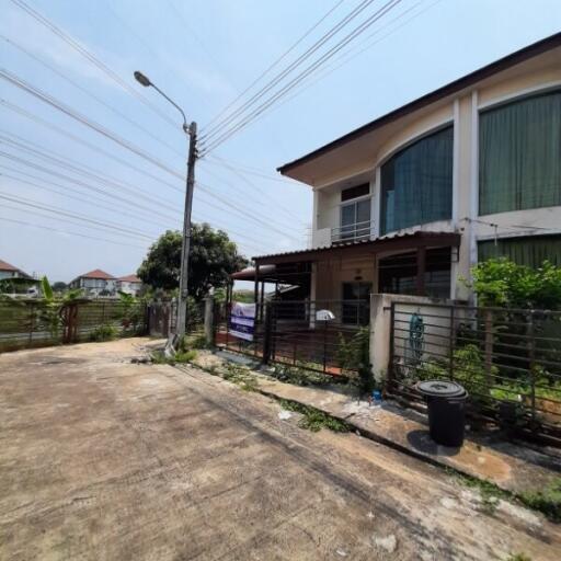 2-story townhouse, Baan Ratchaphruek 11 project (Suvarnabhumi-Lat Krabang) Phase 1