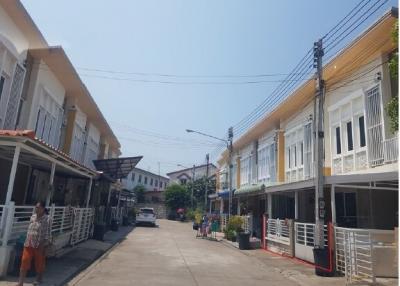Townhouse Golden Town Rama 2