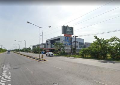 Mae Sai Warehouse, next to Phahonyothin Road (1) km. 978+300