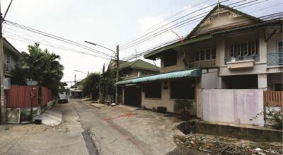 Twin house Pruksa 12 along Khlong 3