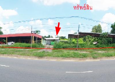 House with business in Kalasin