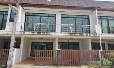 Townhouse W. Land House Songkhla