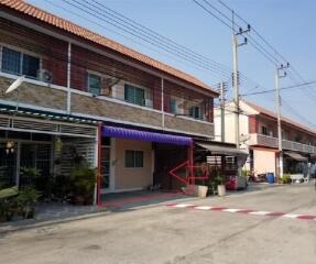 Townhouse CK Ville 2 (Suan Som-Rama 2)