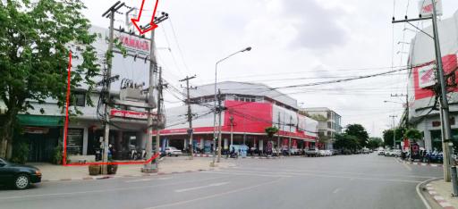 House ready for business Location on the road in front of Khon Kaen city.