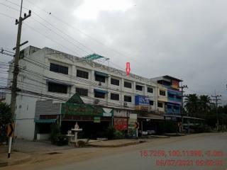 Commercial building, Mueang Nakhon Sawan District, Nakhon Sawan Province