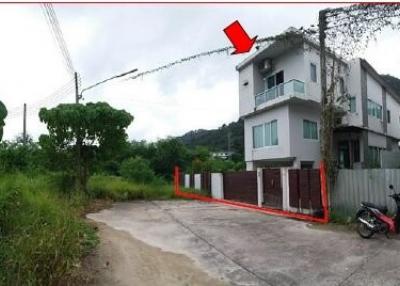 Twin house Supharak Patong Hill