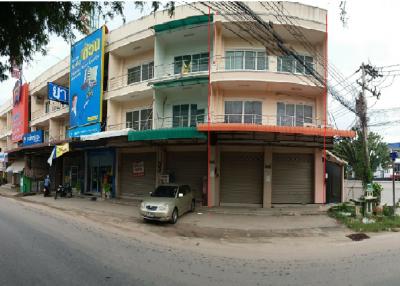 Shophouse Sirisasantikham Pattaya