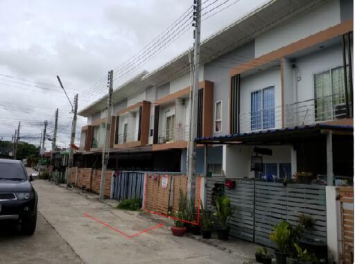 Townhouse Suan Thong Modern Home Sriracha