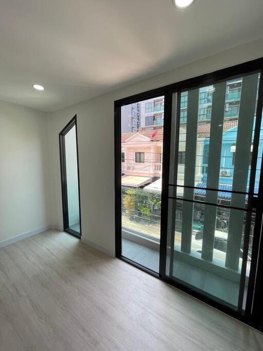 🔥New🔥  🏡 2 Bedroom 2-Storey Townhouse in Sukhumvit 50 🔑 | Sale ฿4,899,000