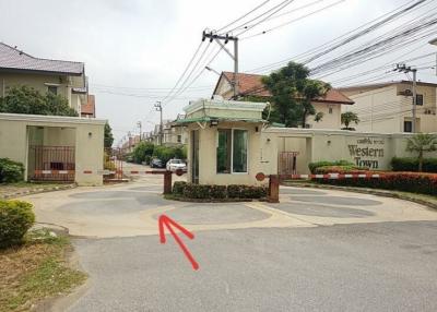 Single house, Western Town Ban Kluai-Sai Noi [Soi 4]