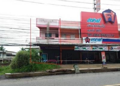 Commercial building Kirirat Nikhom-Surat Thani