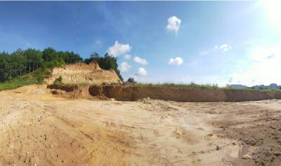 vacant land Phanom-Surat Thani