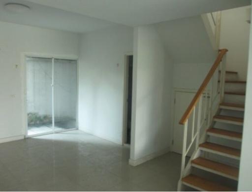 Townhouse The Color Premium Rangsit-Lam Luk Ka