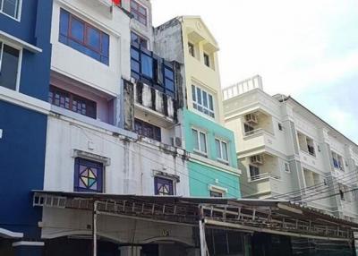 Commercial building Bang Kapi