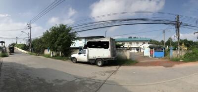 House with business, Samut Sakhon