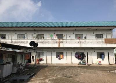 House with business, Samut Sakhon