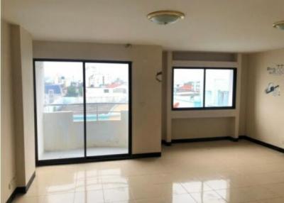 Condo Triwit Sukontasawat 16 Lat Phrao