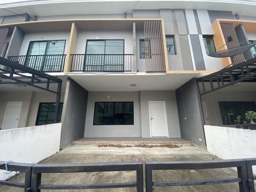 Townhouse The Connect 27 Suan Luang-On Nut