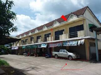 Commercial building Kanchanadit-Surat Thani