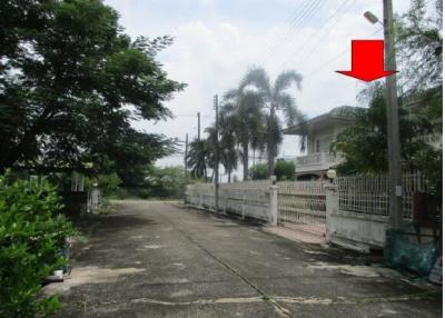 Single house Phon Samrit (Makkhawan Rangsan)