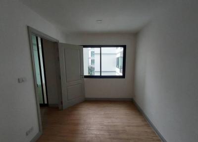 Condo Notting Hill Tiwanon [4th floor]