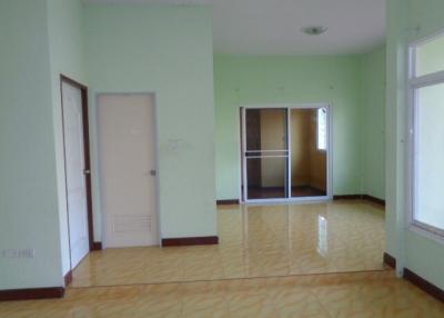 Single house Kesamanee Ville