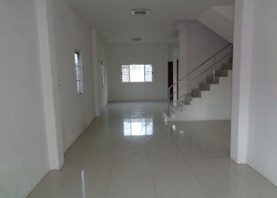 Townhouse Paktai City Home